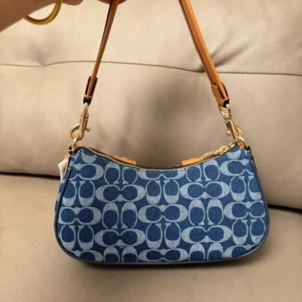 Coach Navy and Tan Shoulder Bag - Picture 3 of 9